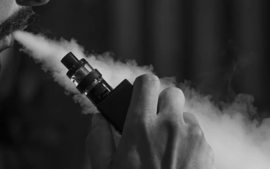 dispositivos eletrônicos para fumar, DEFs, vape