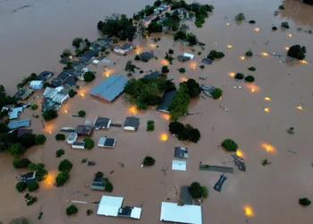 Pluvioso, Precipitação, Rainha;